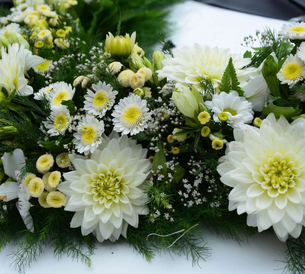 wedding-car-flower-decoration-2025-10-13-11-38-00-utc